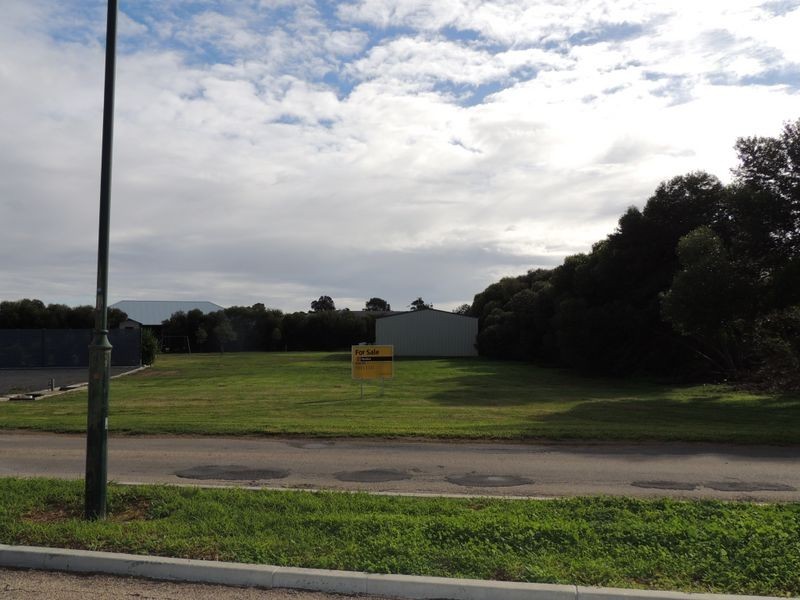 4A River Oaks Drive, Swan Hill VIC 3585