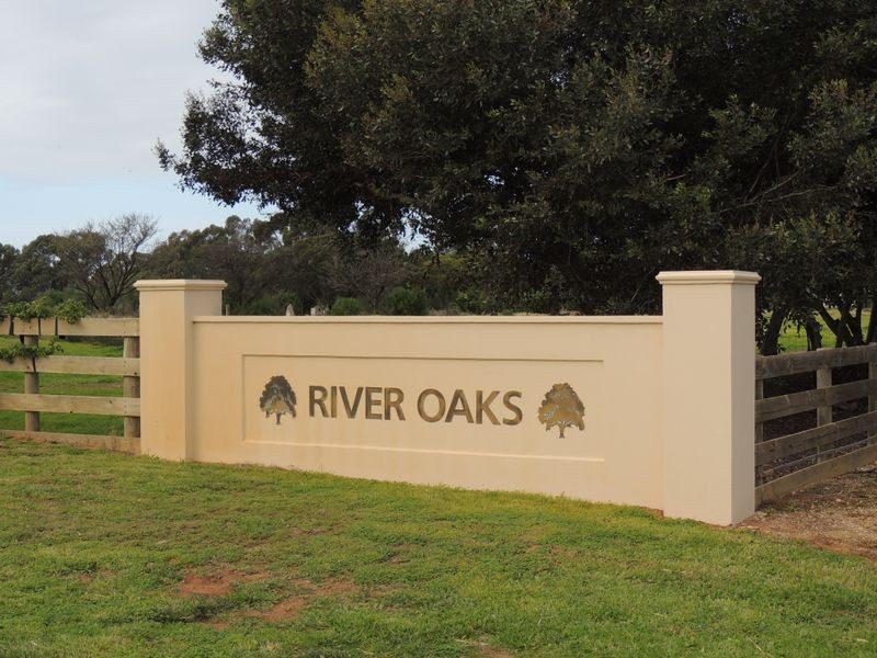 4A River Oaks Drive, Swan Hill VIC 3585