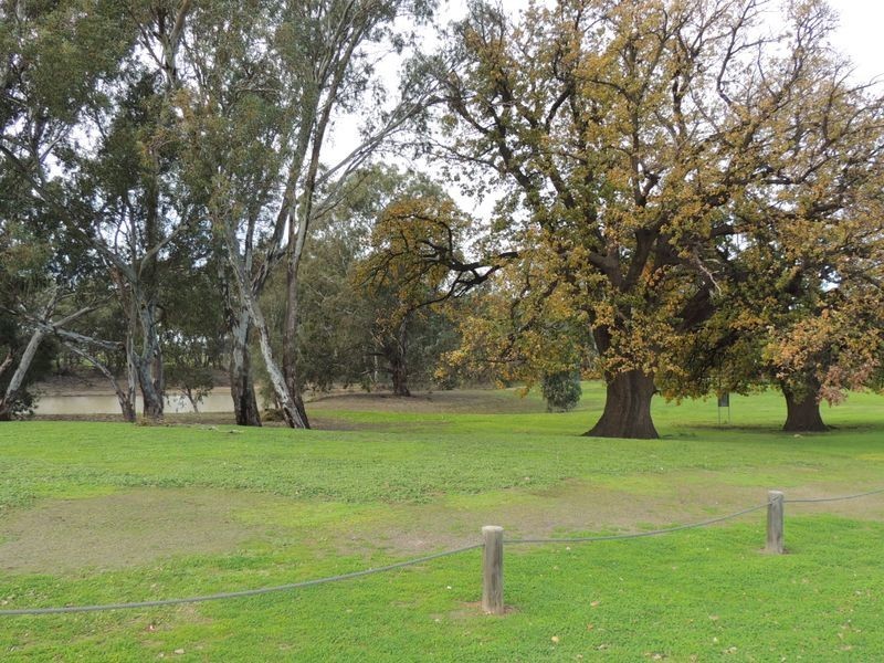 4A River Oaks Drive, Swan Hill VIC 3585