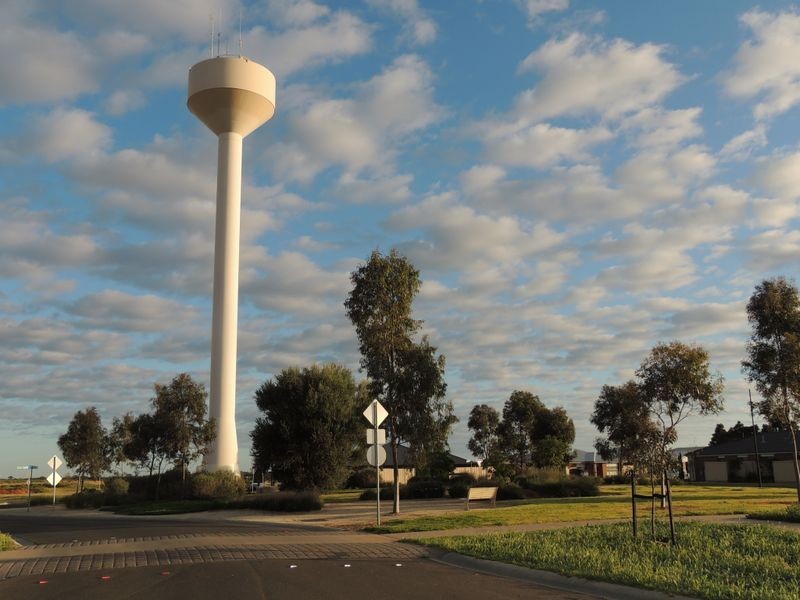 24 Boobialla Drive, Swan Hill VIC 3585