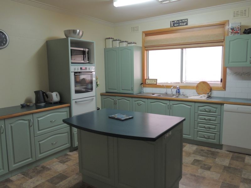 65 Chapman Street, Swan Hill VIC 3585