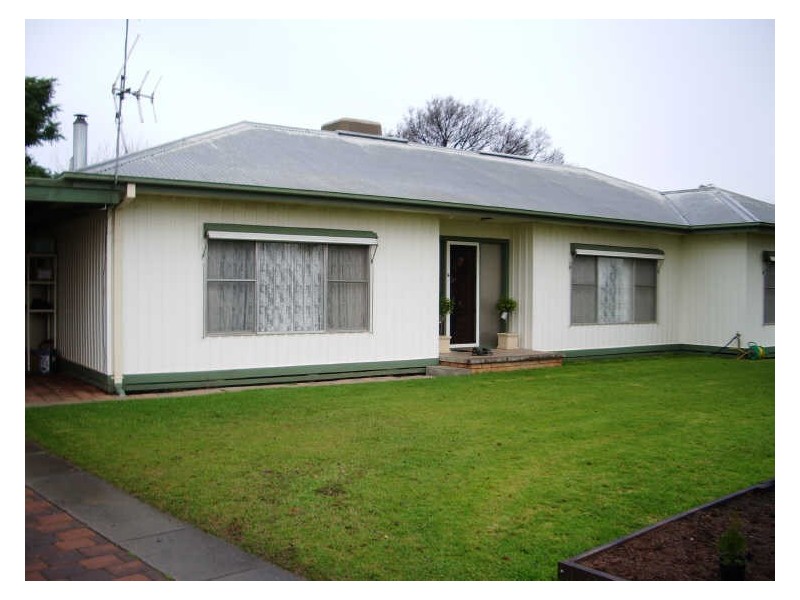 1 Wilkins Grove, Swan Hill VIC 3585