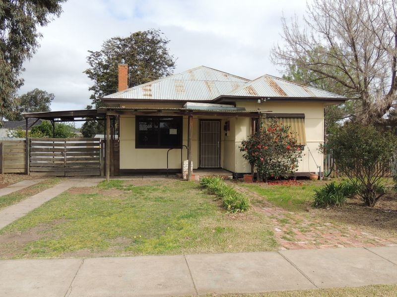 88 Thurla Street, Swan Hill VIC 3585