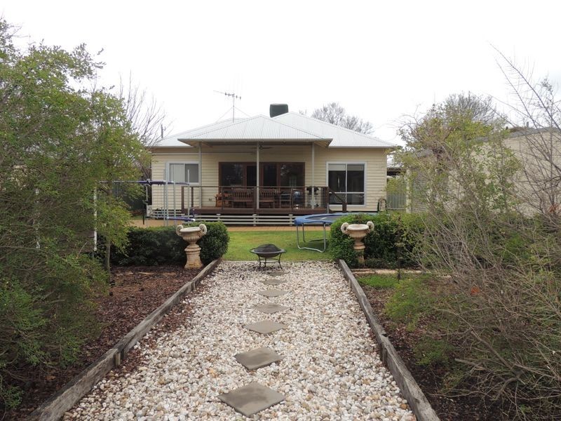 39 Boys Street, Swan Hill VIC 3585