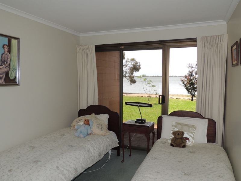 101 Murray Valley Highway, Lake Boga VIC 3584