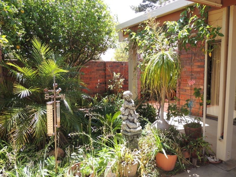 101 Murray Valley Highway, Lake Boga VIC 3584