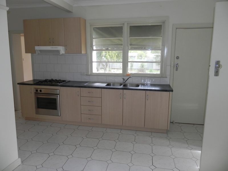 158 Stradbroke Avenue, Swan Hill VIC 3585