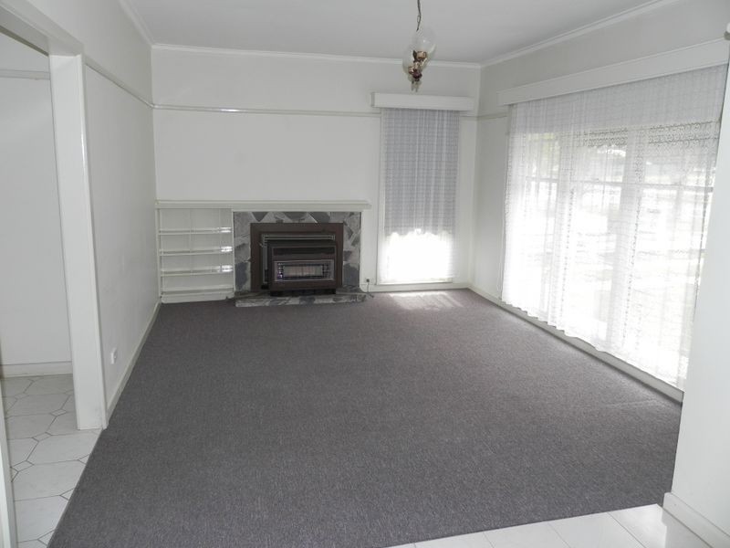 158 Stradbroke Avenue, Swan Hill VIC 3585