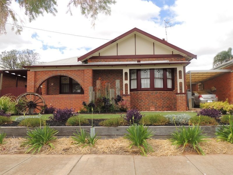 35 Gummow Street, Swan Hill VIC 3585
