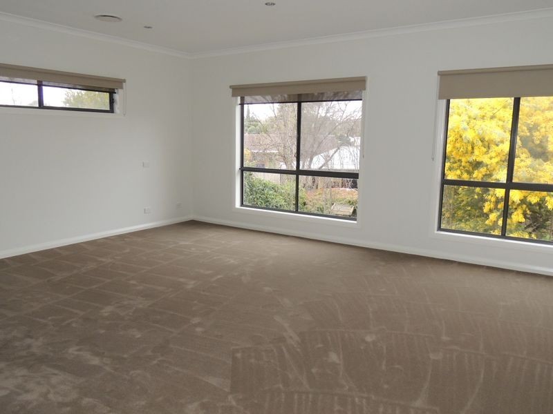 6B El Alamein Avenue, Swan Hill VIC 3585