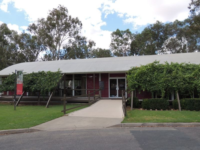 6B El Alamein Avenue, Swan Hill VIC 3585