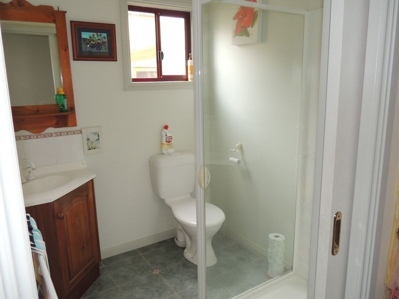 10 Kimberley Avenue, Swan Hill VIC 3585