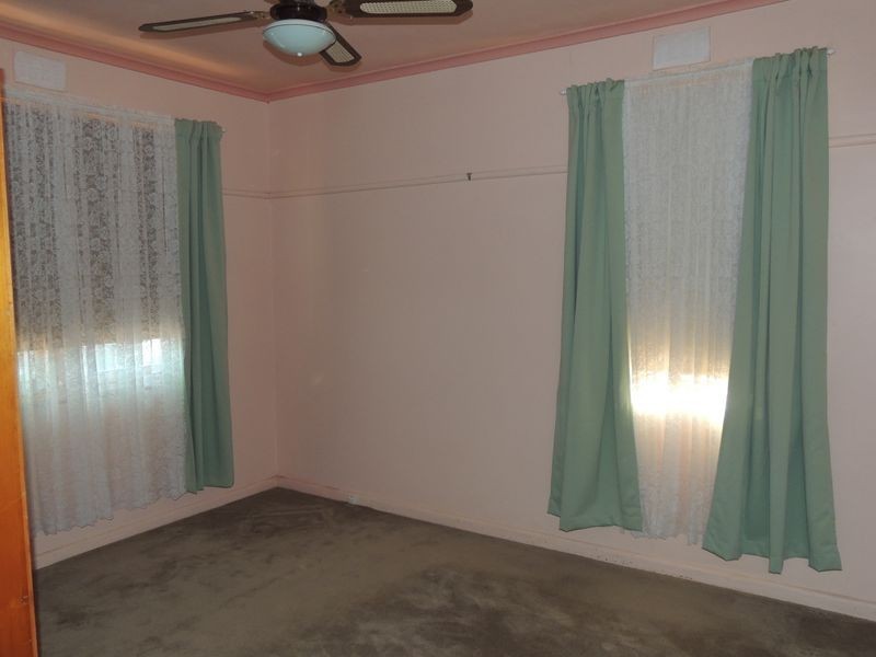 9 Mundle Avenue, Swan Hill VIC 3585