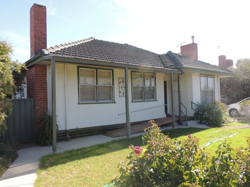 9 Mundle Avenue, Swan Hill VIC 3585