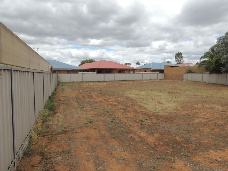 2 Arthur Court, Swan Hill VIC 3585