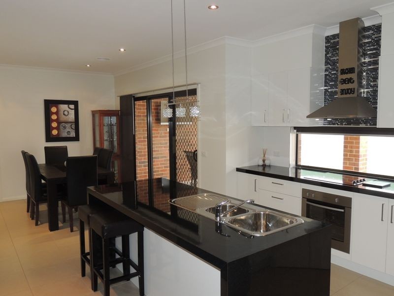 34 Dumosa Drive, Swan Hill VIC 3585