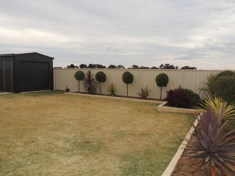 34 Dumosa Drive, Swan Hill VIC 3585