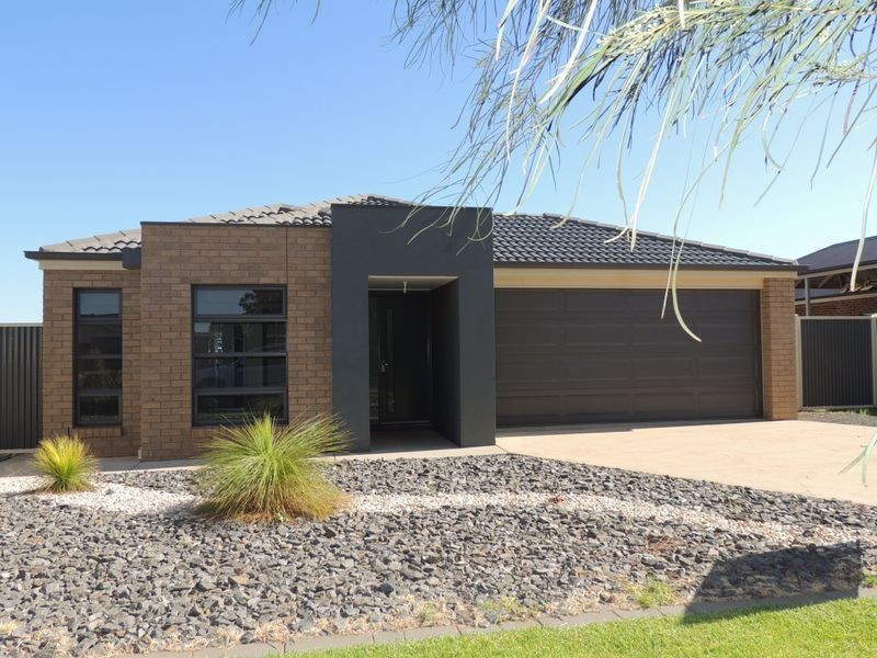 4 Cassia Way, Swan Hill VIC 3585