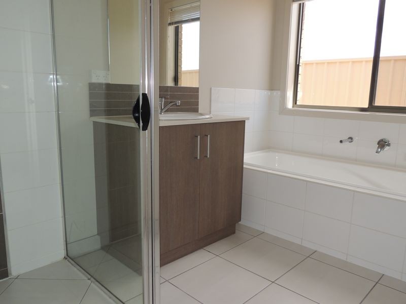 4 Cassia Way, Swan Hill VIC 3585