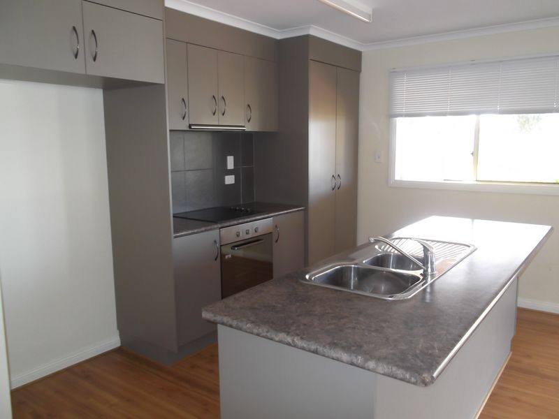 14 Sugarwood Avenue, Swan Hill VIC 3585