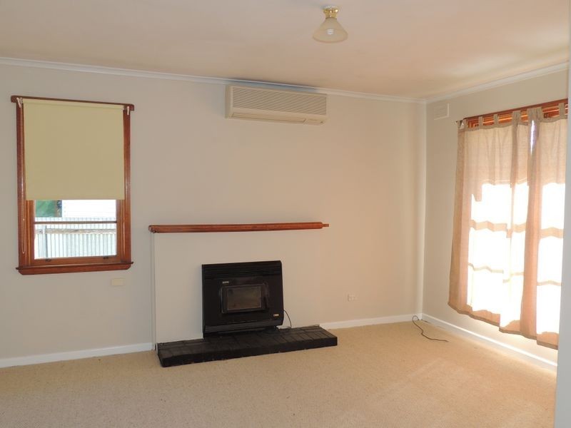 11 Murrull Avenue, Swan Hill VIC 3585