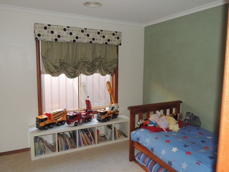 3 Lena Close, Swan Hill VIC 3585