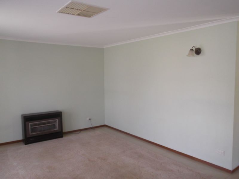 16 Adams Road, Swan Hill VIC 3585