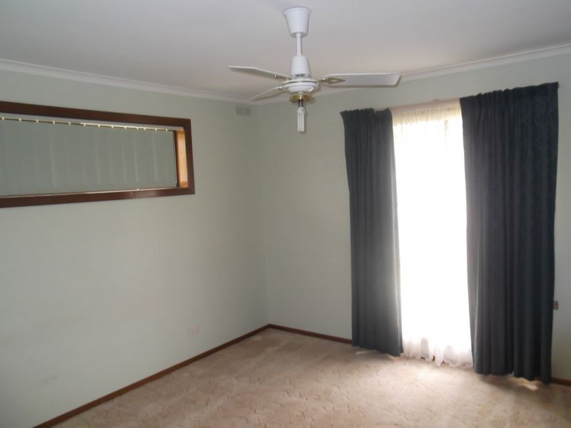 16 Adams Road, Swan Hill VIC 3585