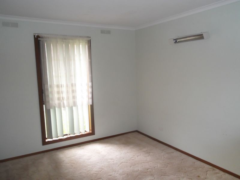 16 Adams Road, Swan Hill VIC 3585