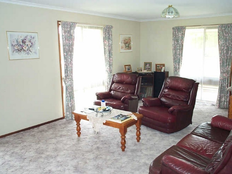 62 Parkview Drive, Swan Hill VIC 3585