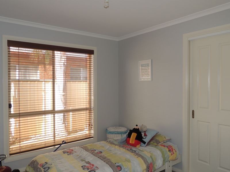 8 Dellar Court, Swan Hill VIC 3585