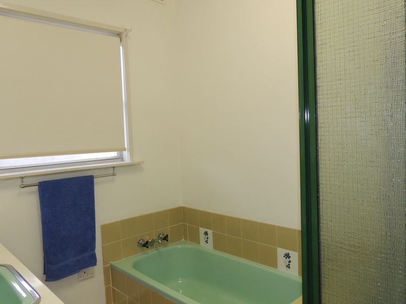 3 Holloway Grove, Swan Hill VIC 3585