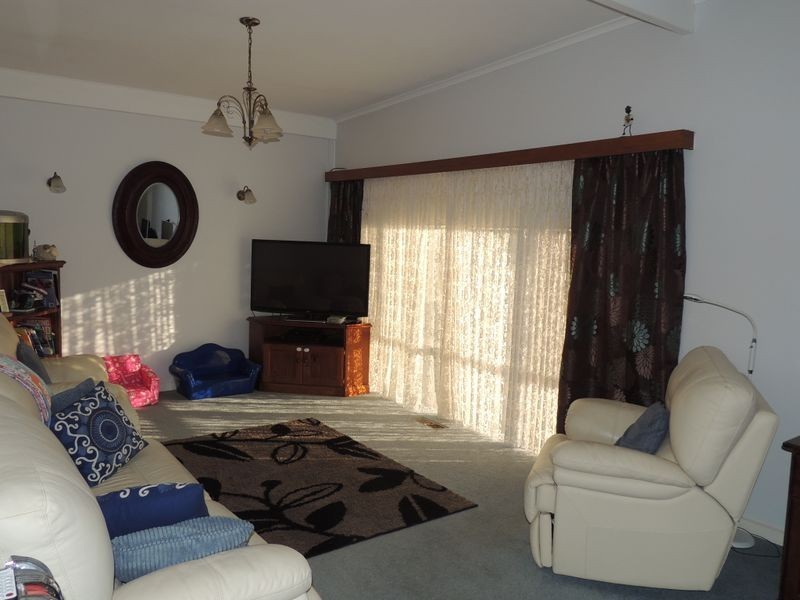 43 Stradbroke Avenue, Swan Hill VIC 3585