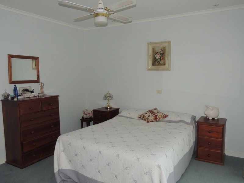 43 Stradbroke Avenue, Swan Hill VIC 3585