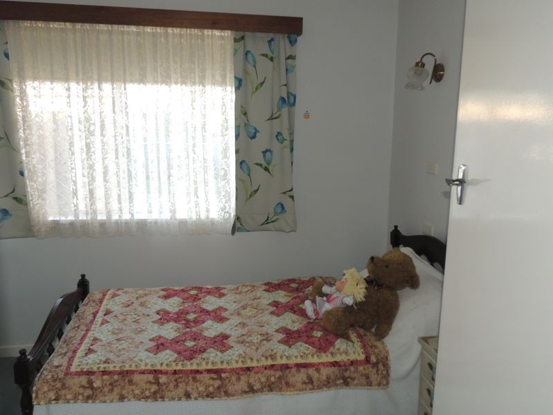 43 Stradbroke Avenue, Swan Hill VIC 3585