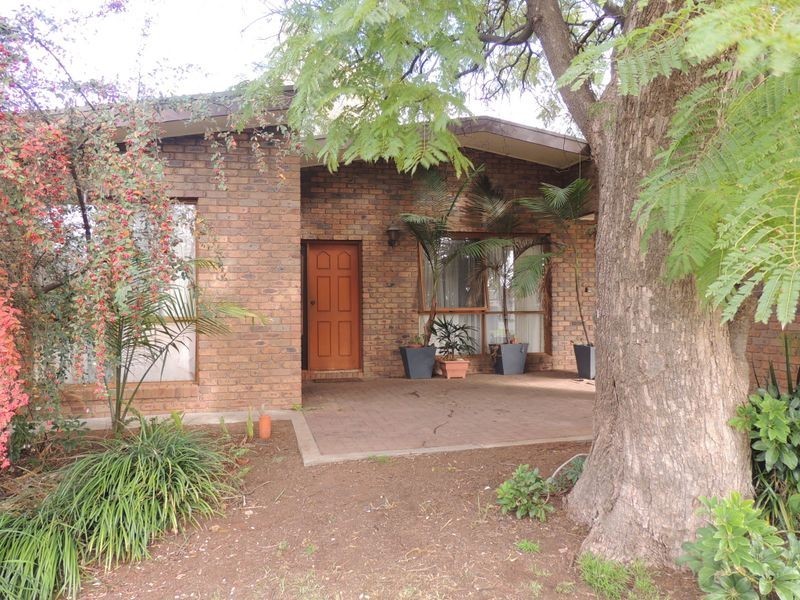 19 Kerang Street, Lake Boga VIC 3584