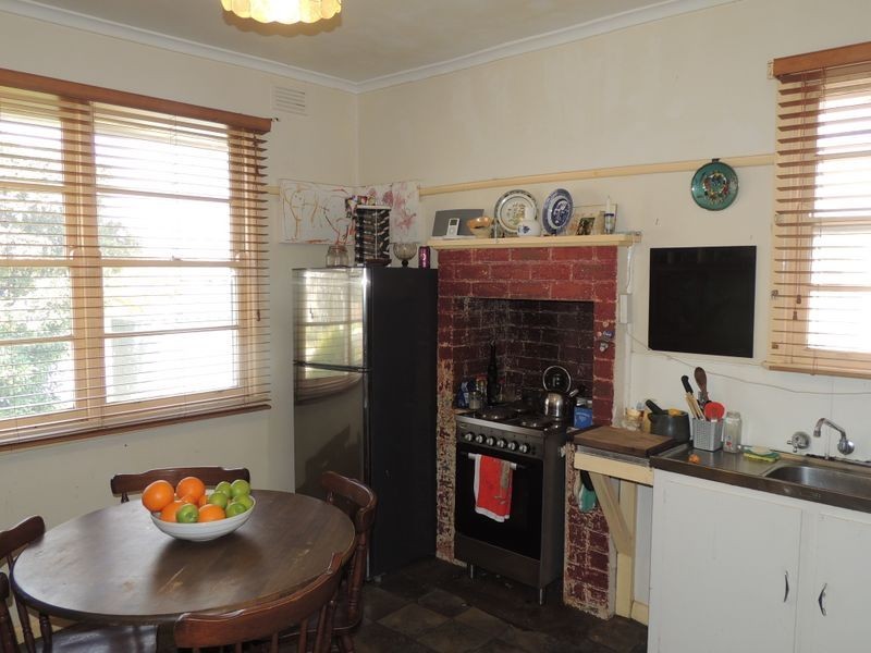 10 Mundara Street, Swan Hill VIC 3585