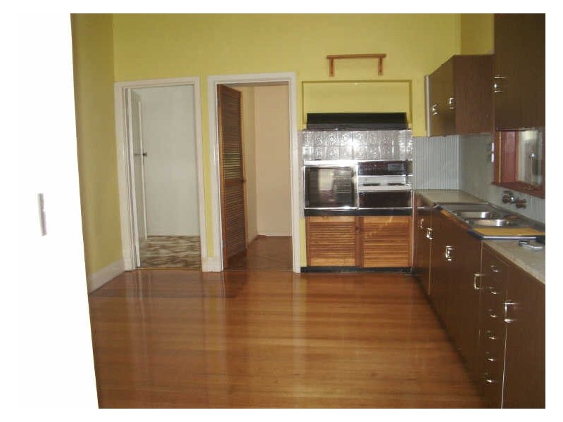 4 Parnee Street, Swan Hill VIC 3585