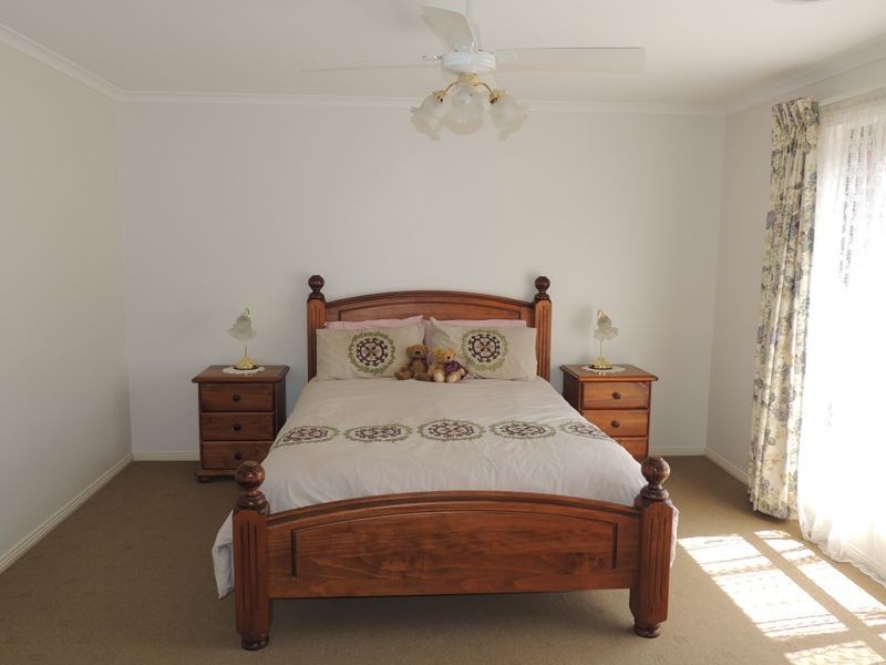 11 Betts Court, Swan Hill VIC 3585