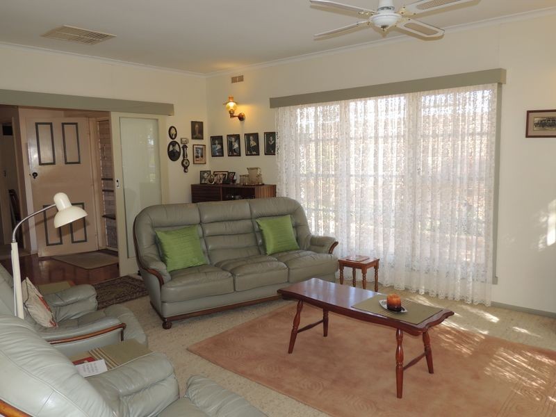 27 Palaroo Street, Swan Hill VIC 3585