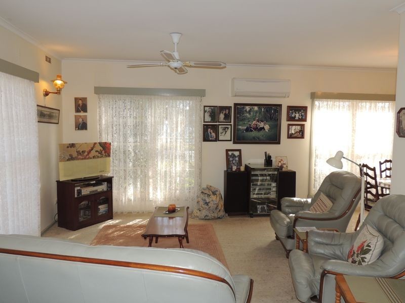 27 Palaroo Street, Swan Hill VIC 3585