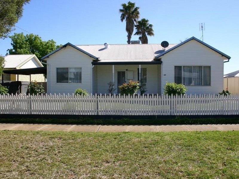 12 Ashton Street, Swan Hill VIC 3585