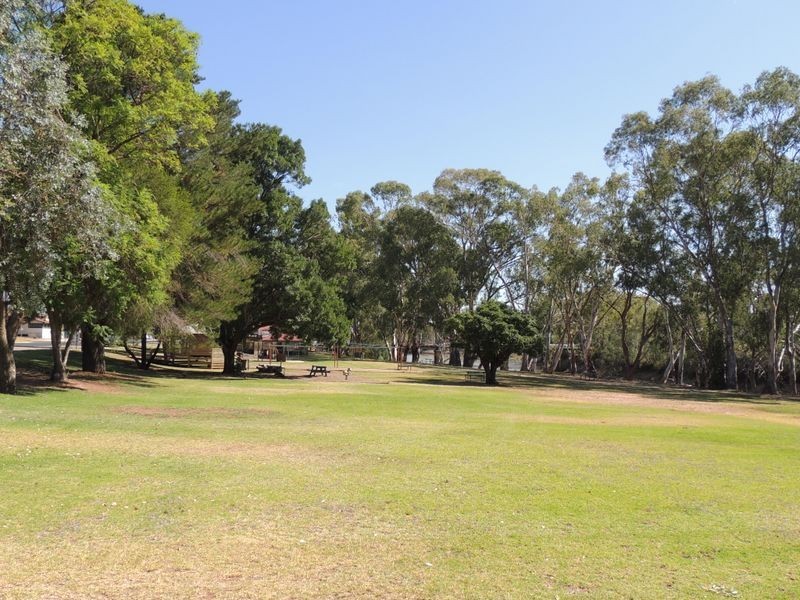 75 Murray Street, Tooleybuc NSW 2736