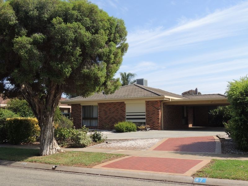 47 Parkview Drive, Swan Hill VIC 3585
