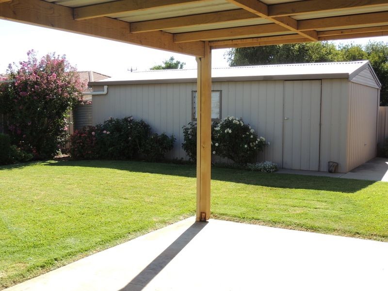 47 Parkview Drive, Swan Hill VIC 3585