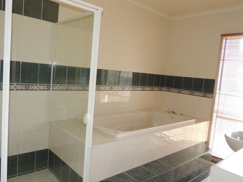 60 Mystic Park East Road, Mystic Park VIC 3579