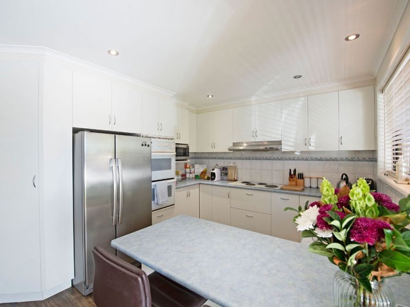 30 Douglas Avenue, Swan Hill VIC 3585