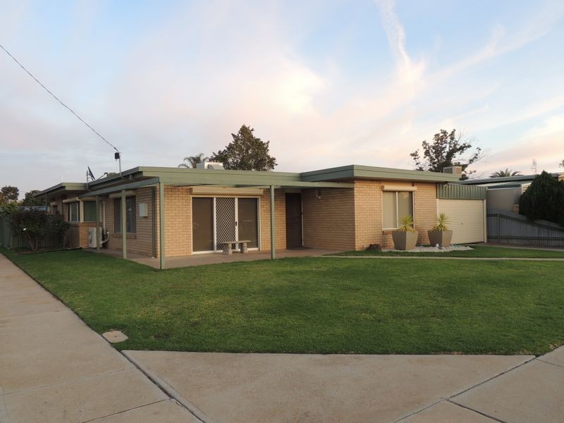 12 Douglas Avenue, Swan Hill VIC 3585