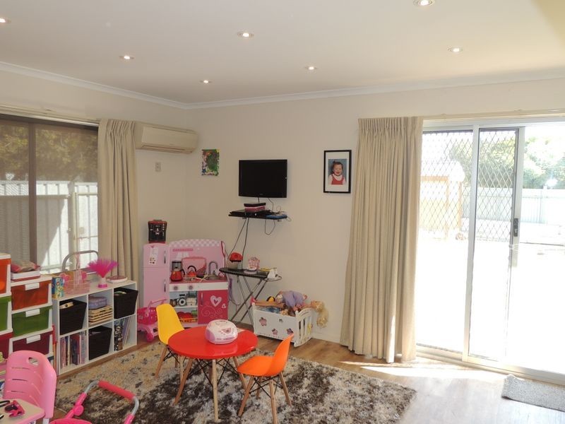 12 Douglas Avenue, Swan Hill VIC 3585