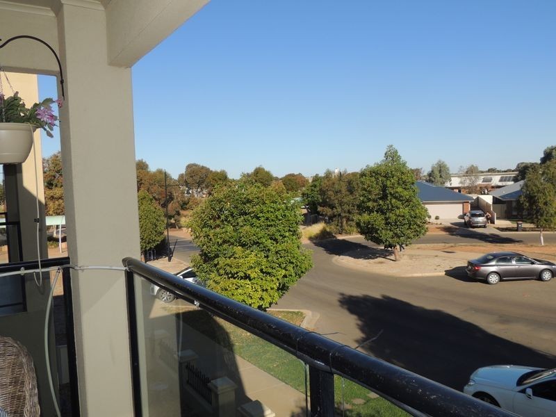 6 Tower Avenue, Swan Hill VIC 3585